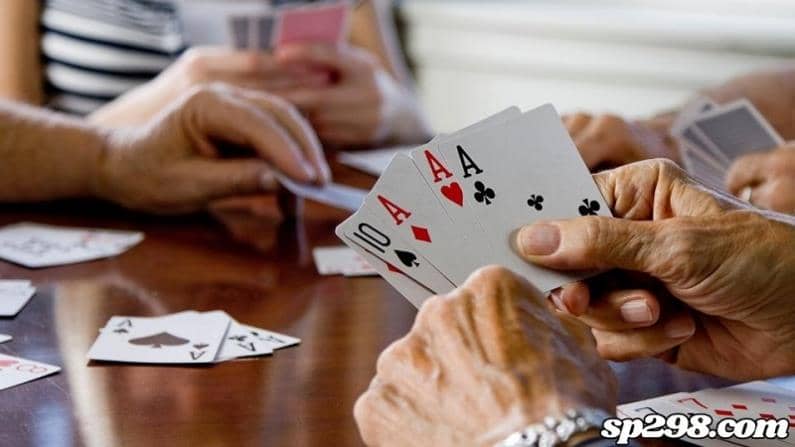 除了撲克牌排七這款遊戲也超夯！